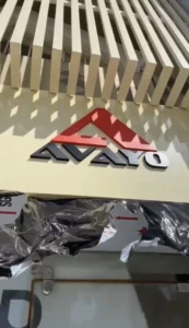 أيوب استيتية الوكيل الحصري لمنتجات Avayo للأرضيات المرتفعة في الأردن، حلول متطورة لمراكز البيانات والمكاتب والمرافق الصناعية.أرضيات مرتفعة Avayo الأردن أيوب استيتية وكيل Avayo Raised Access Floor Avayo Avayo Raised Floor System Raised Flooring Data Center