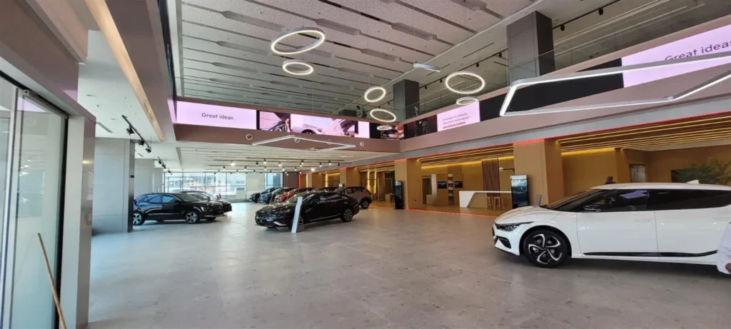 KIA-Automobile-Showroom-01